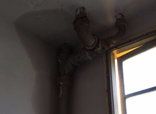 永和卫生间漏水维修公司专业解读永和卫生间防水的步骤